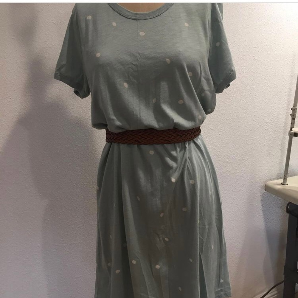 Shirt dress - Picture 2 of 4